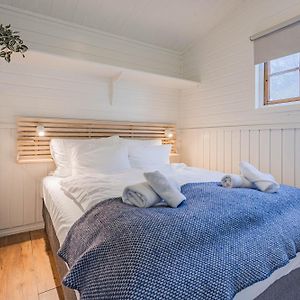 One-Bedroom Cabin